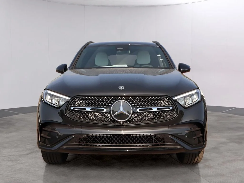 New 2026 Graphite Grey Metallic Mercedes-Benz GLC 300 image 2