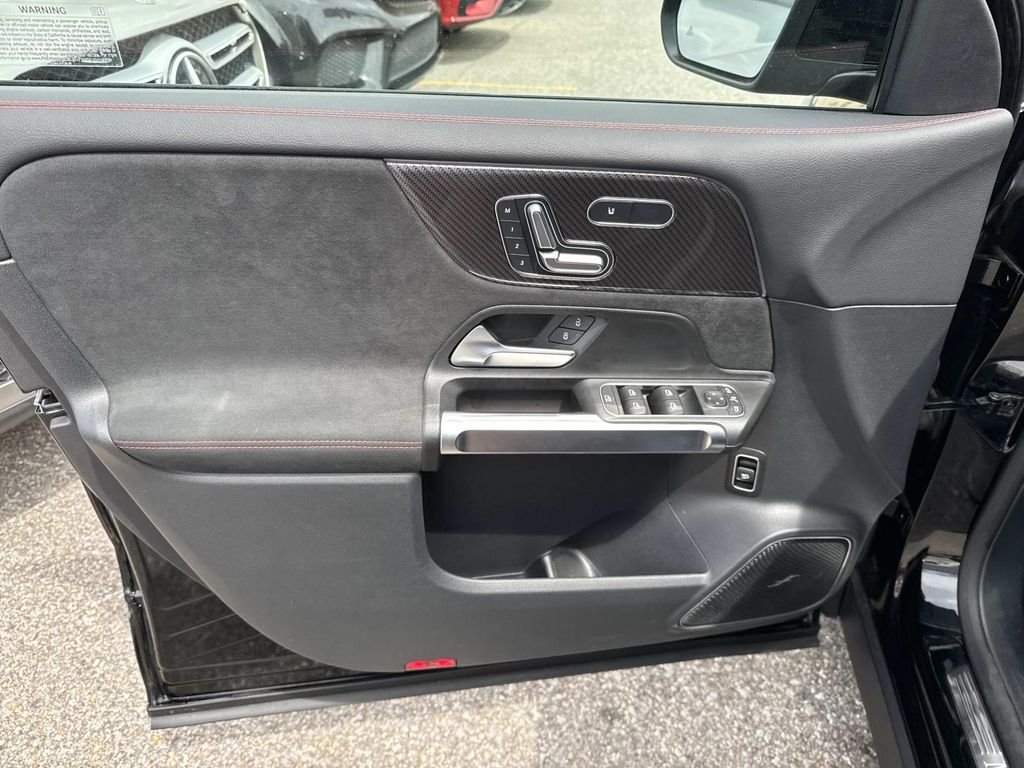 Certified Used 2025 Black Mercedes-Benz GLB 250 image 19