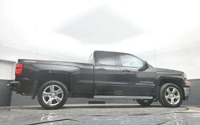 Used 2015 Black Chevrolet LT image 45