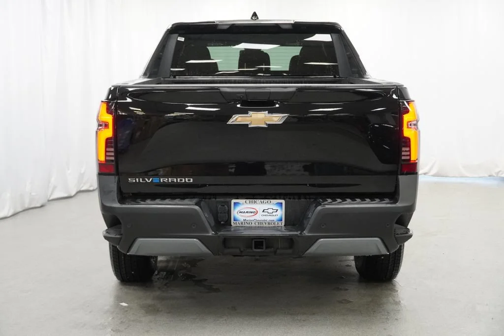 New 2026 Black Chevrolet LT - Extended Range image 33
