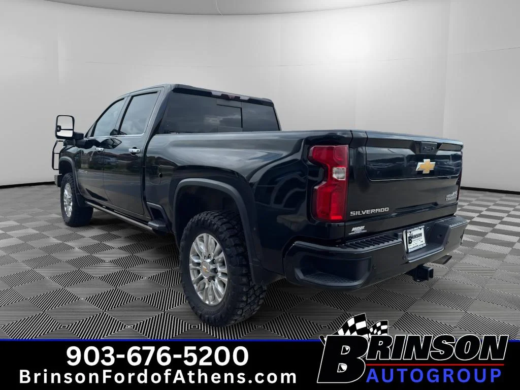 Used 2023 Black Chevrolet High Country image 7