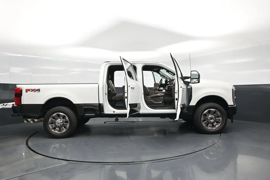 Used 2025 White Ford King Ranch image 5