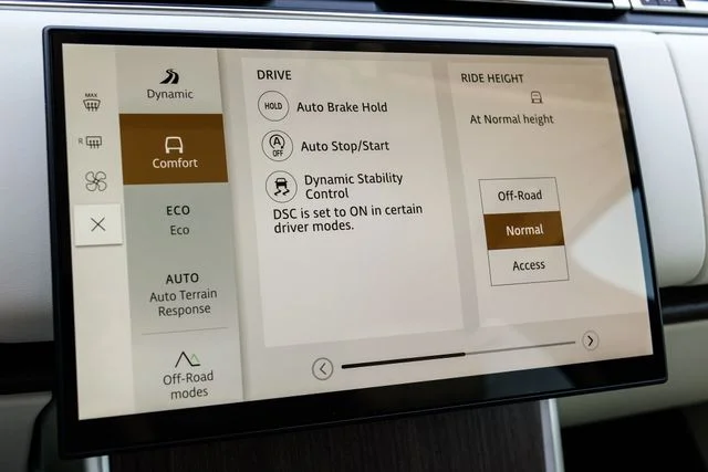 New 2026  Land Rover SE image 36