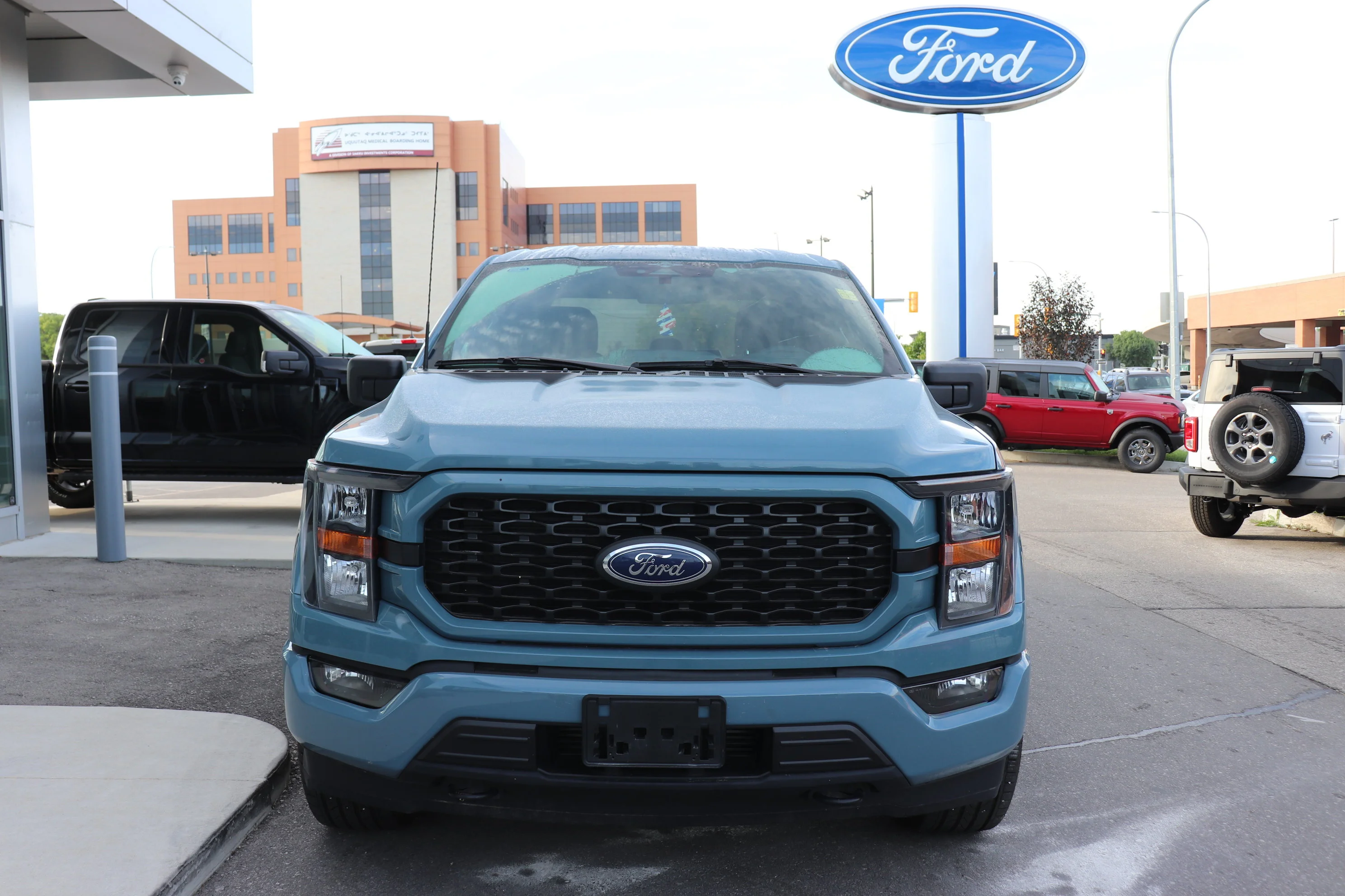 Used 2023  Ford XL 4WD SuperCrew 5.5