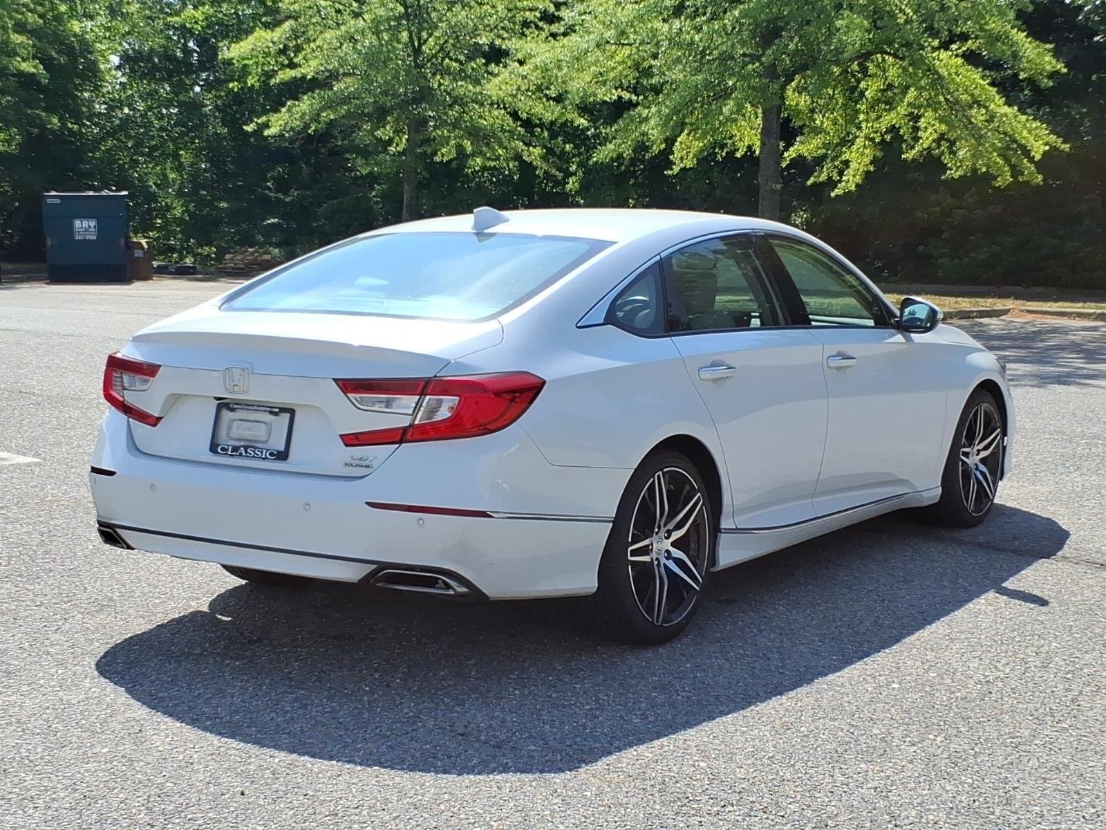 Used 2021 Platinum White Pearl Honda Touring image 8