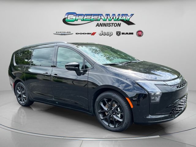 New 2027 Diamond Black Crystal Pearl-Coat Exterior Paint Chrysler Limited image 1