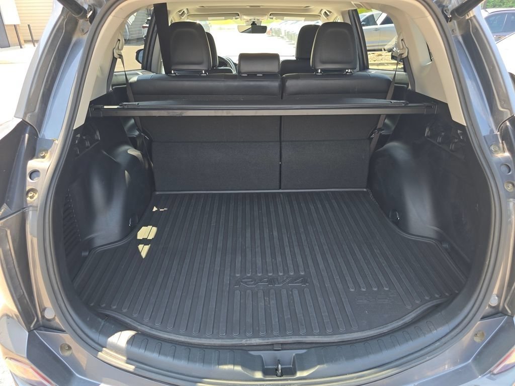 Used 2018 Magnetic Gray Metallic Toyota Limited image 29
