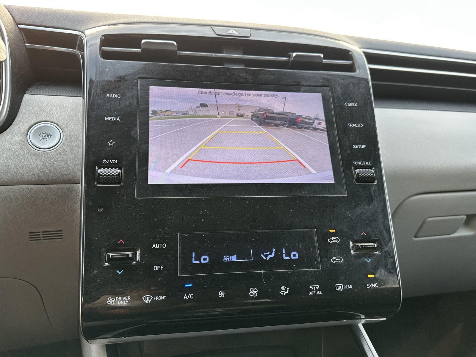Used 2022 Shimmering Silver Hyundai Blue image 10