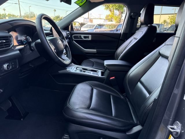 Used 2022 Gray Ford XLT image 9