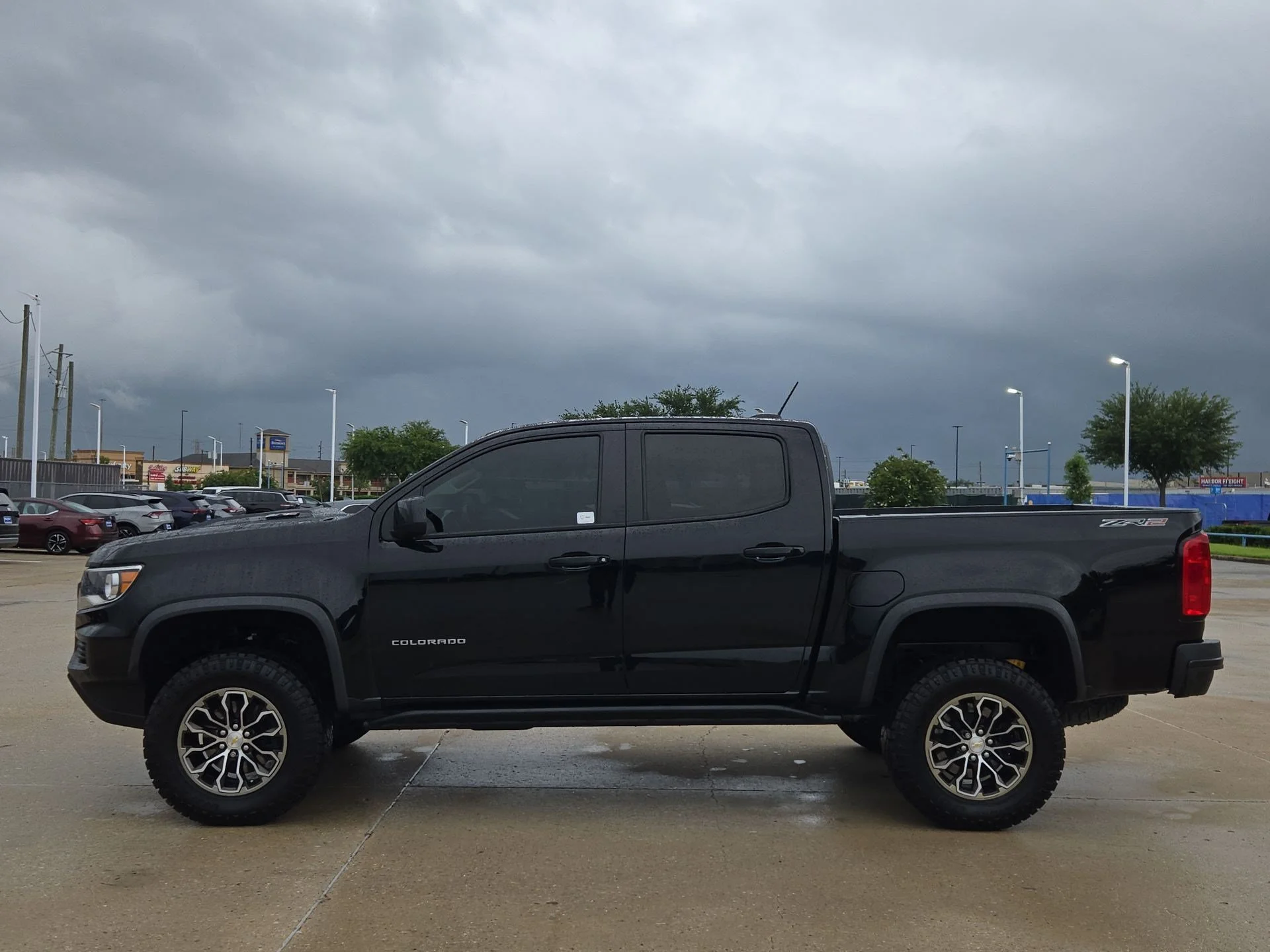 2022 Chevrolet Colorado ZR2 - Photo 6