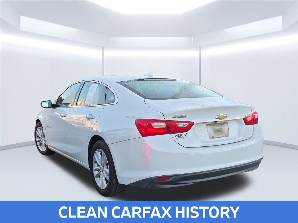 Used 2018 Summit White Chevrolet LT image 2