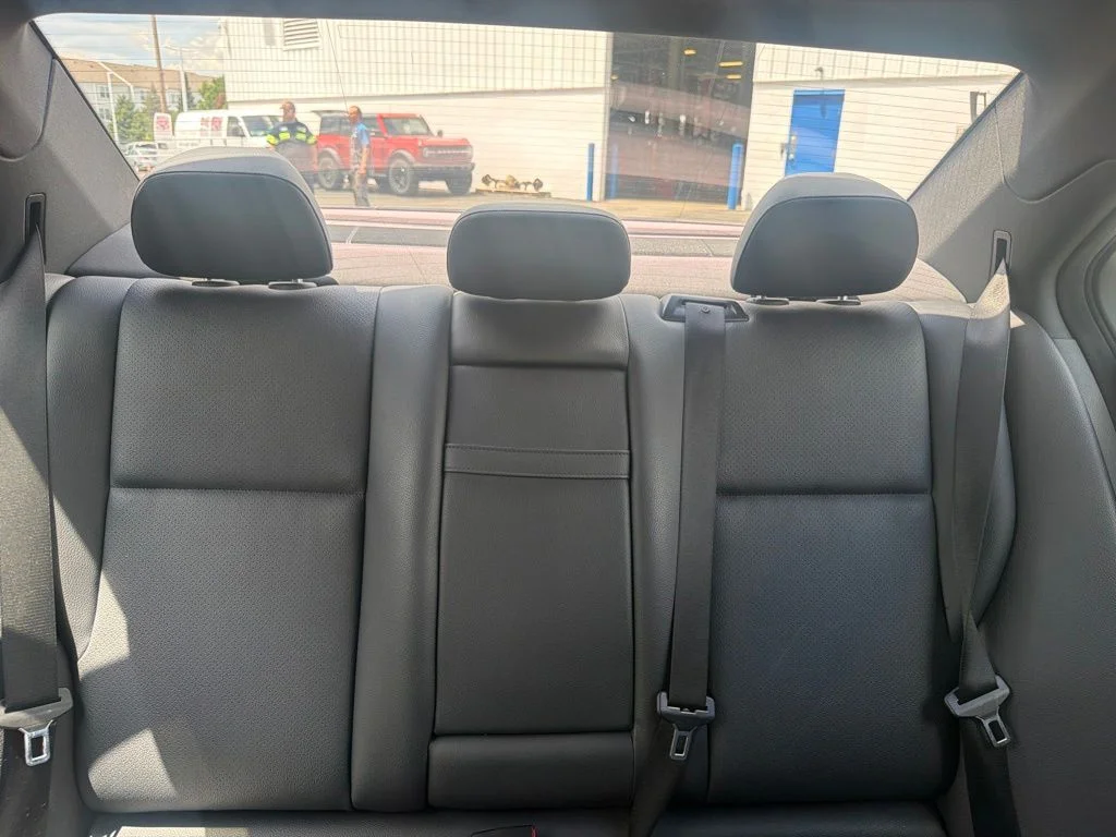 Used 2011 Silver Mercedes-Benz C 300 image 42