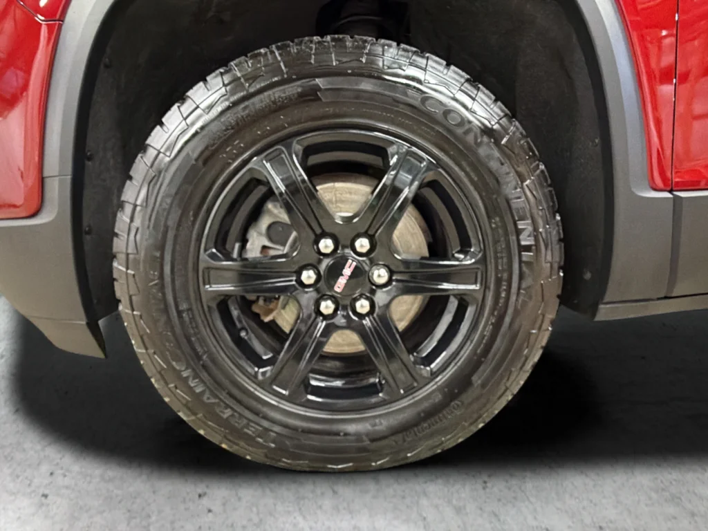 Used 2023 Red GMC AT4 image 34