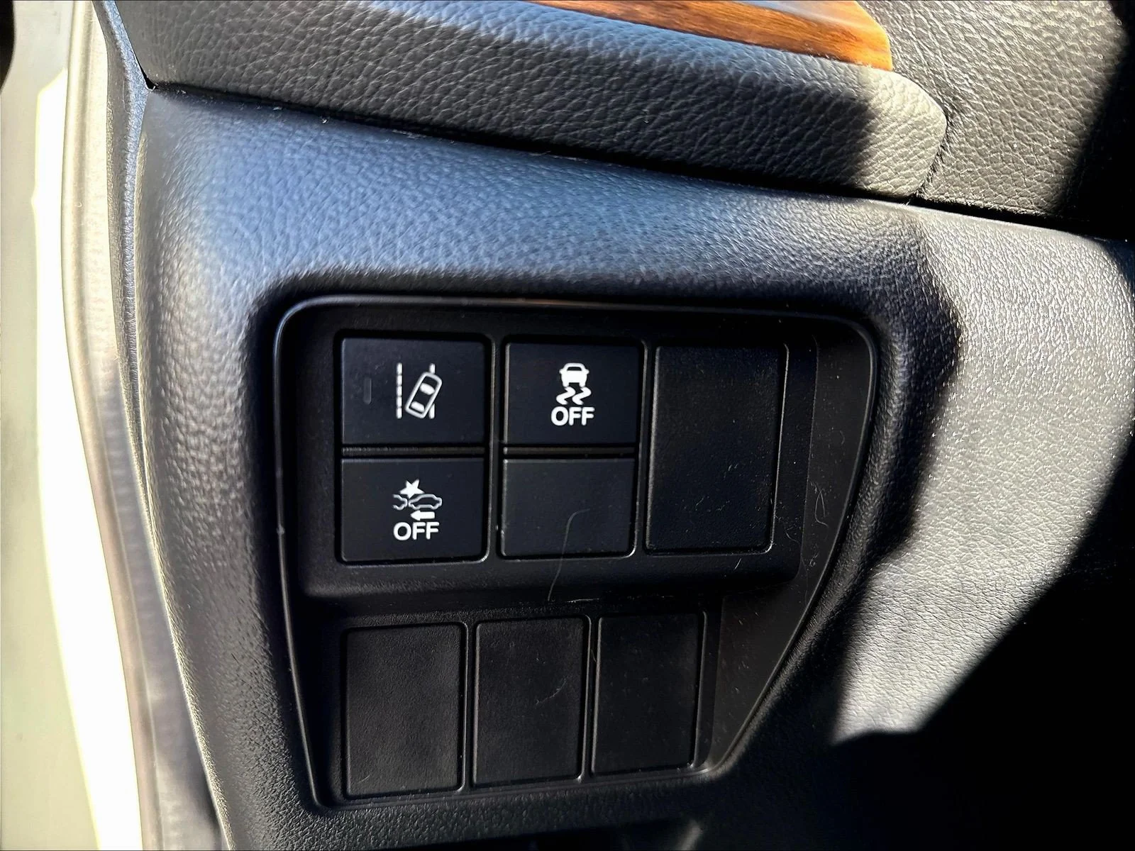 Used 2022 Platinum White Pearl Honda EX image 17