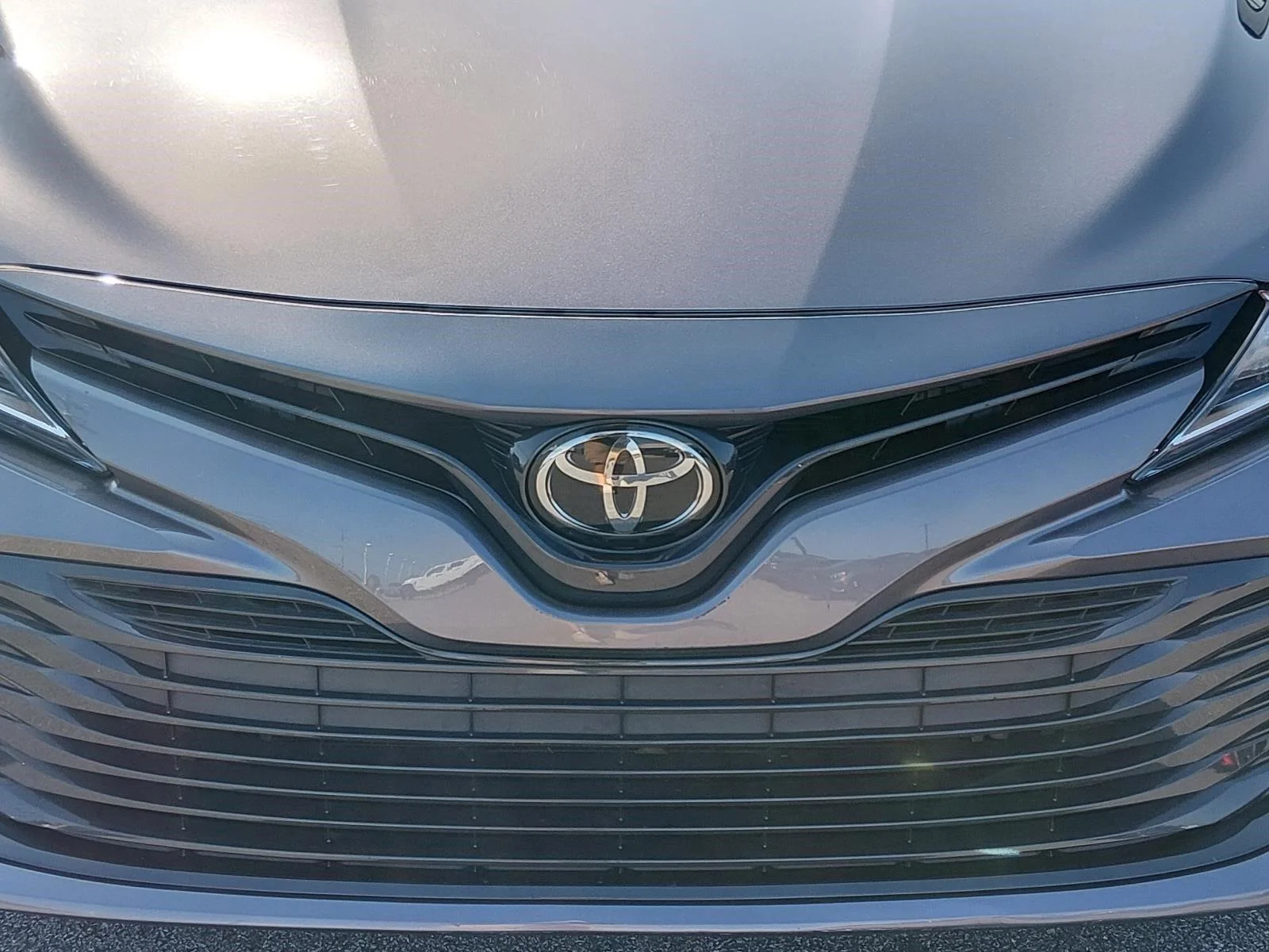 Used 2020 Predawn Gray Mica Toyota LE image 9