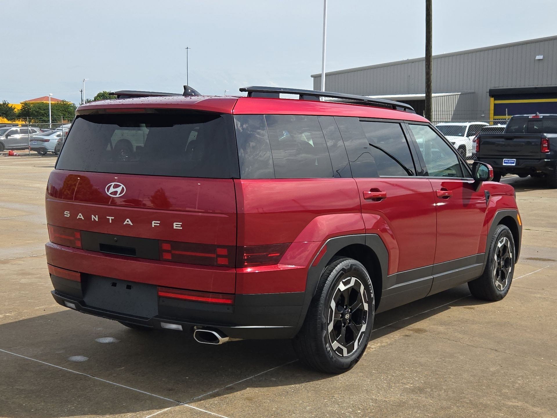 Used 2025 Ultimate Red Hyundai SEL image 3