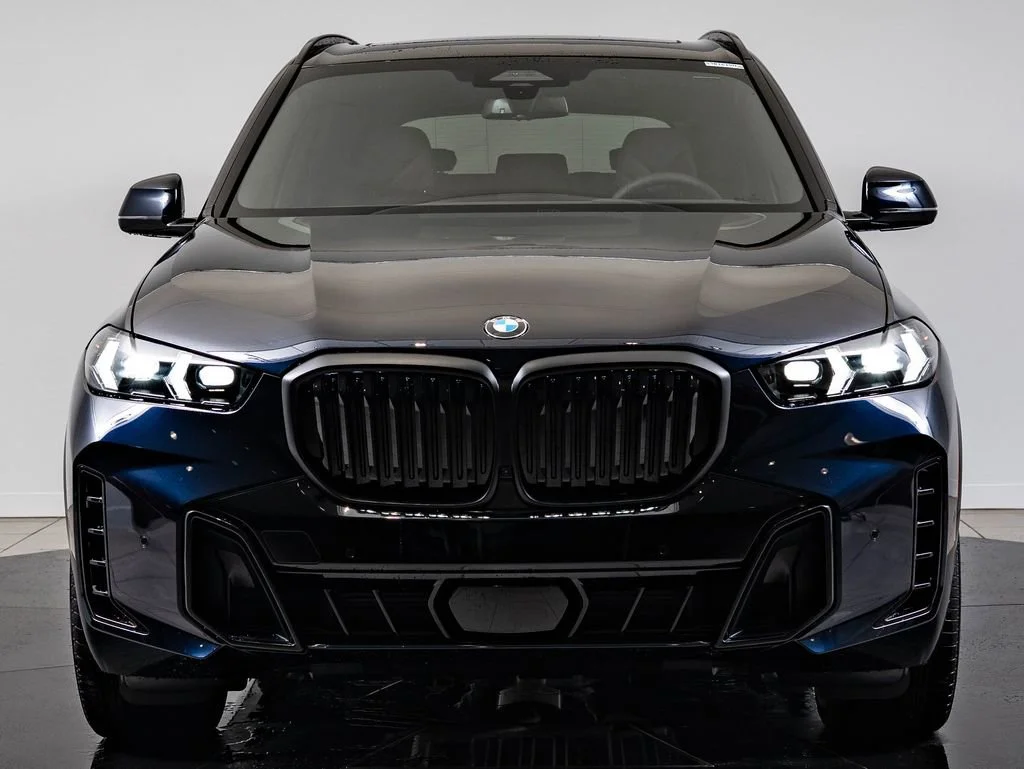 New 2026 Carbon Black Metallic BMW xDrive40i image 2