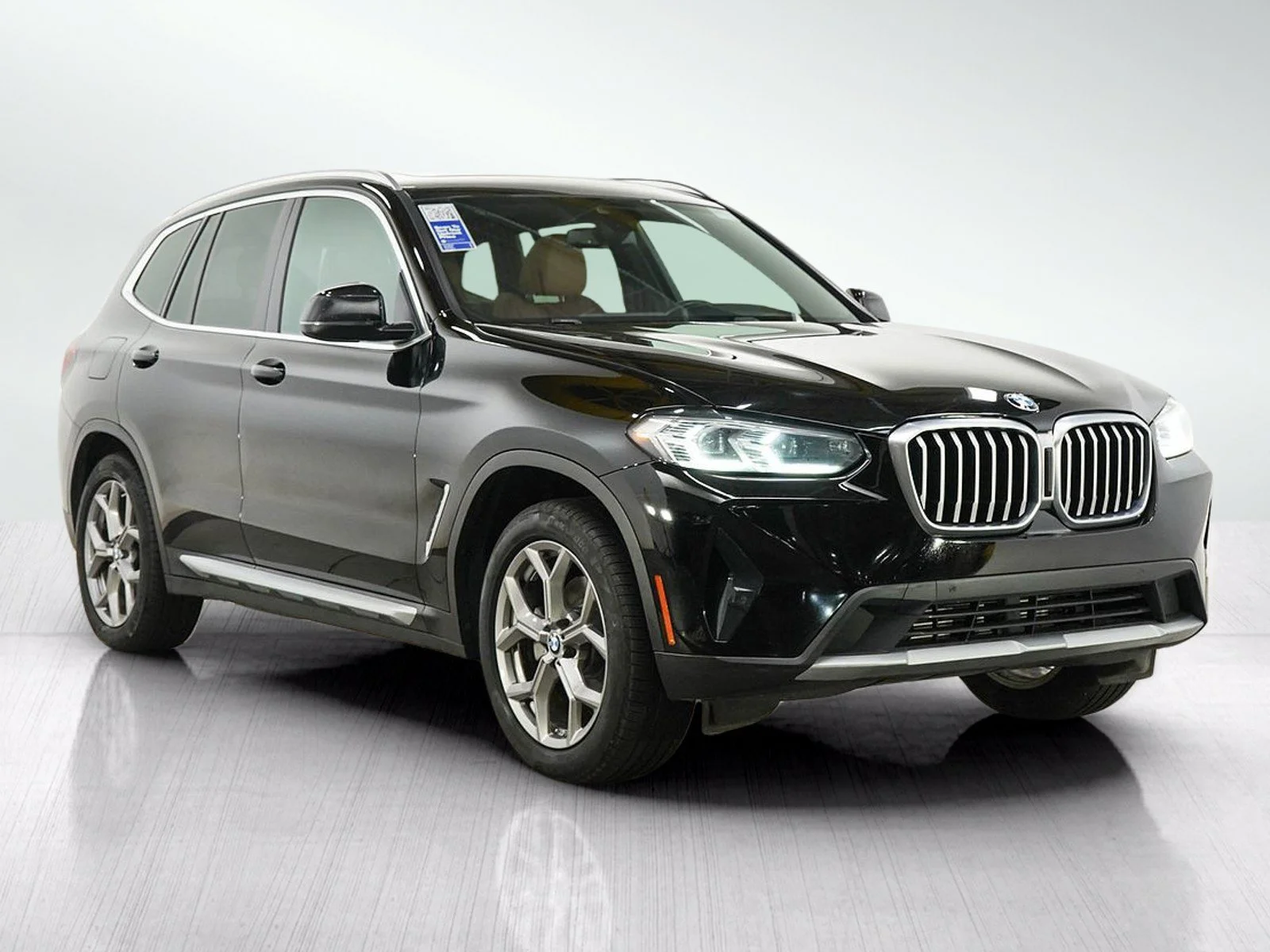 Used 2022 Black BMW xDrive30i image 7