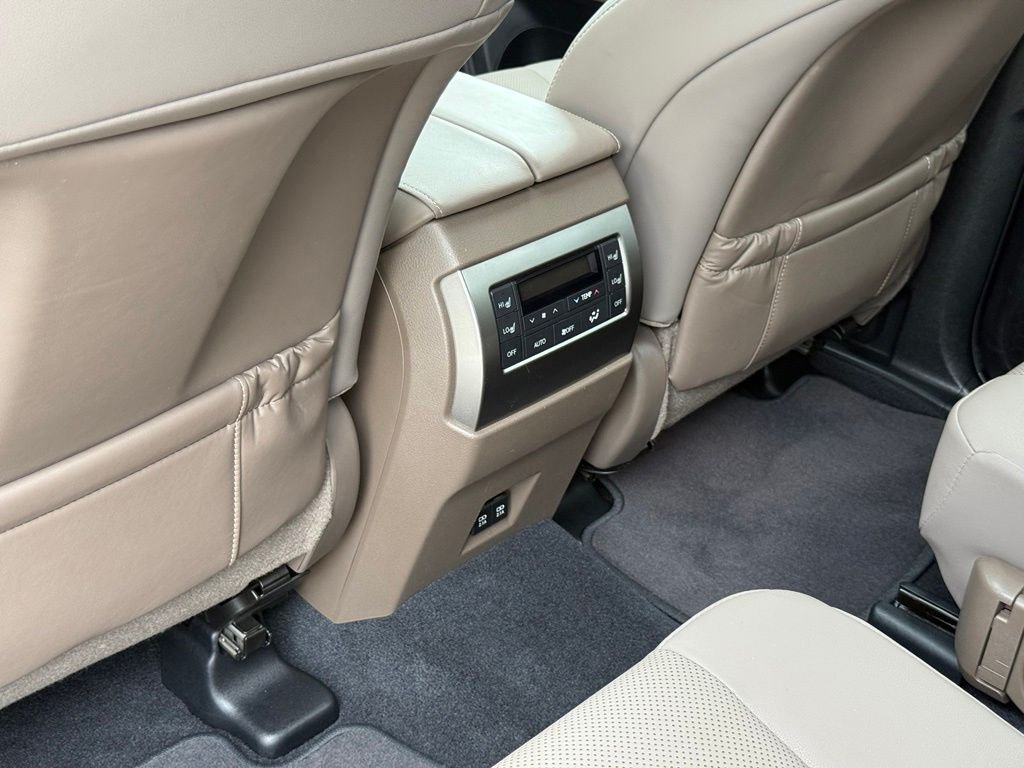 Certified Used 2023 ATOMIC SILVER Lexus 460 image 29