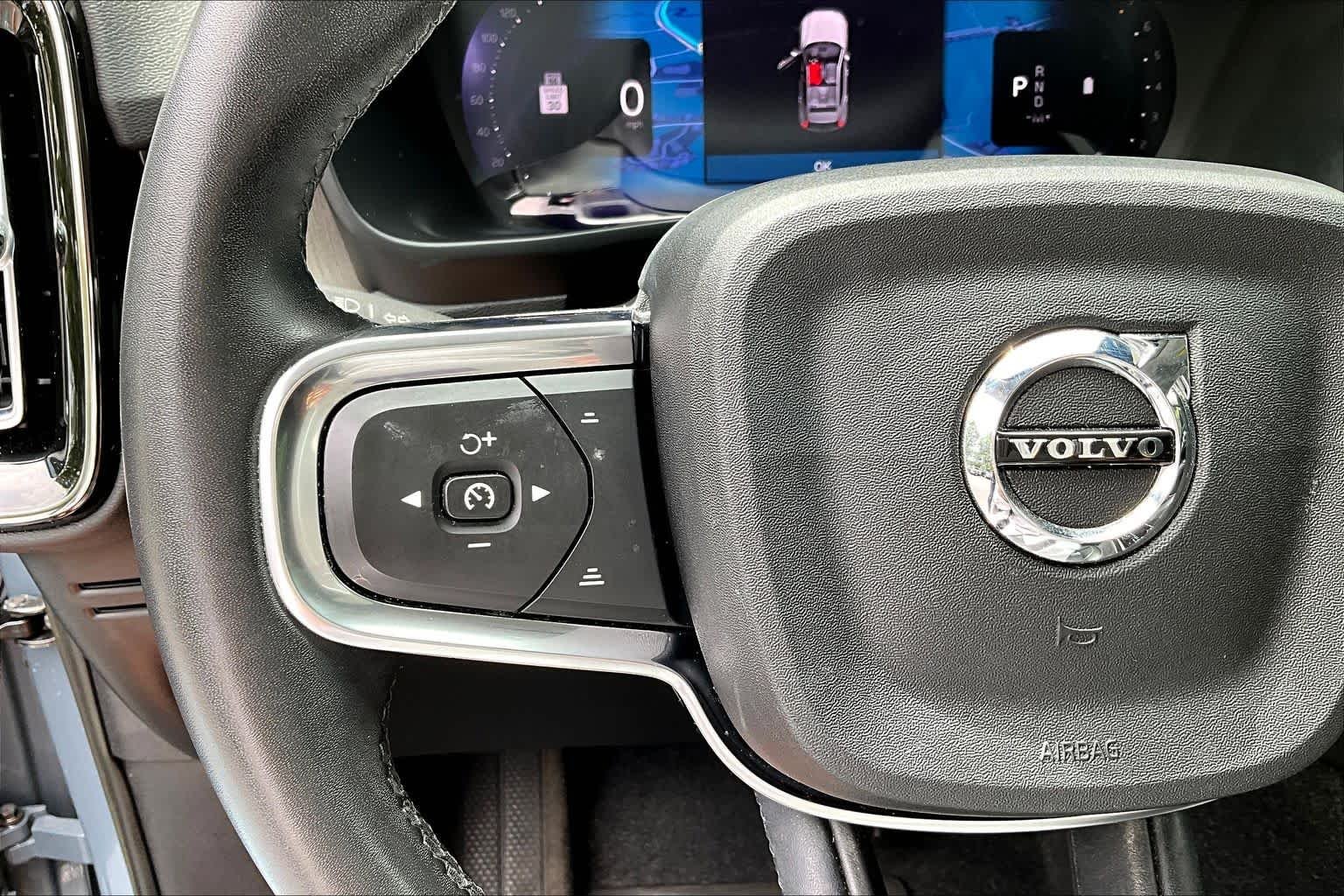 Used 2023  Volvo Plus Bright Theme image 24