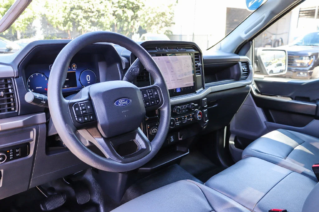 Used 2024 Silver Ford XL image 16