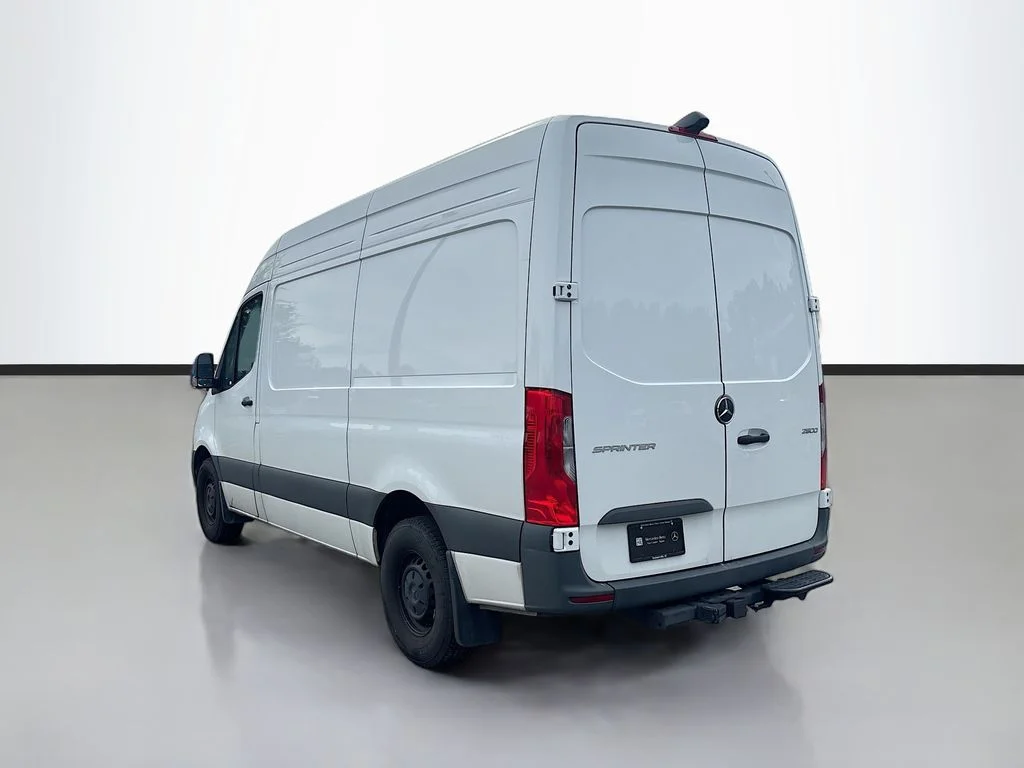 Used 2024 White Mercedes-Benz Cargo 144 WB image 5