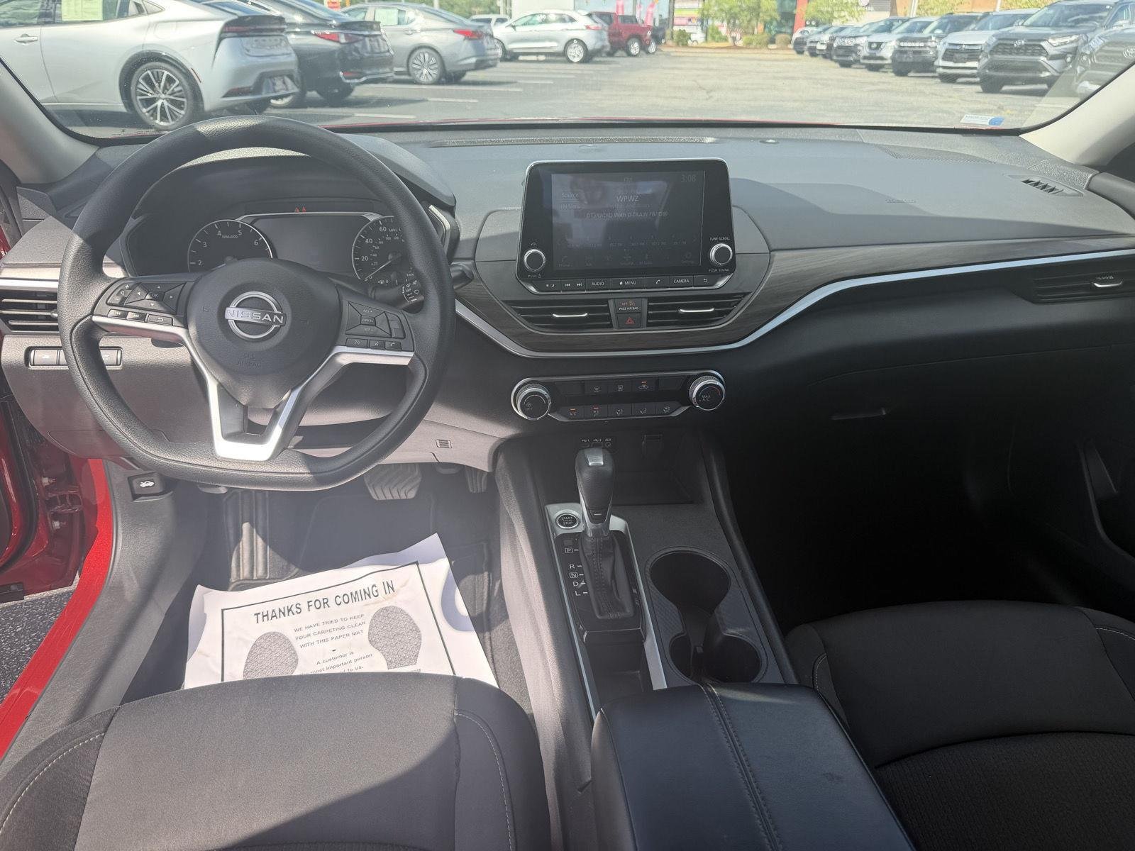 Used 2025 Scarlet Ember Nissan SV image 16
