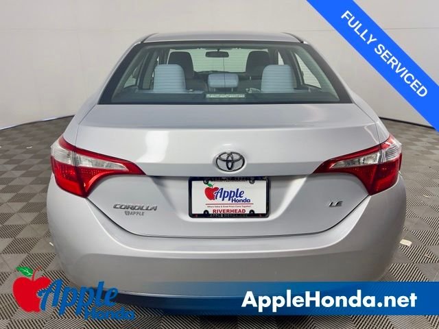 Used 2014 Classic Silver Metallic Toyota LE image 5