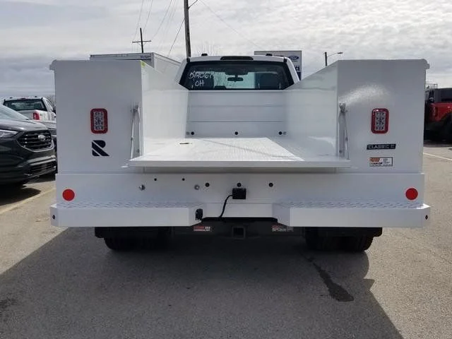 2025 Ford F-550 Super Duty Chassis Cab XL - Photo 16