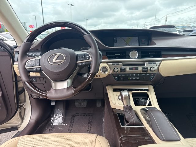 Used 2018 Beige Lexus 350 image 15