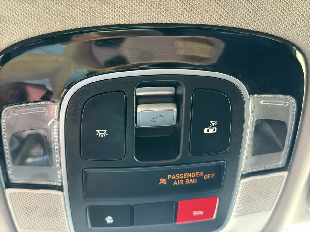 Used 2023 Gray Hyundai Limited image 27