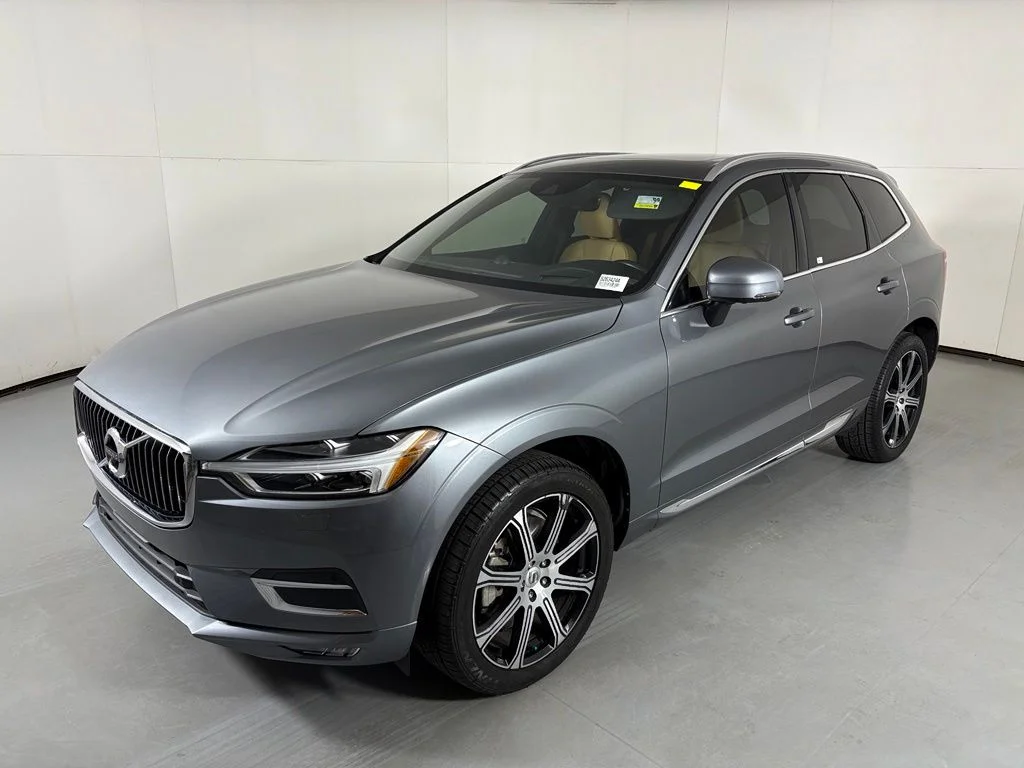 Used 2020 Gray Volvo T6 Inscription image 4