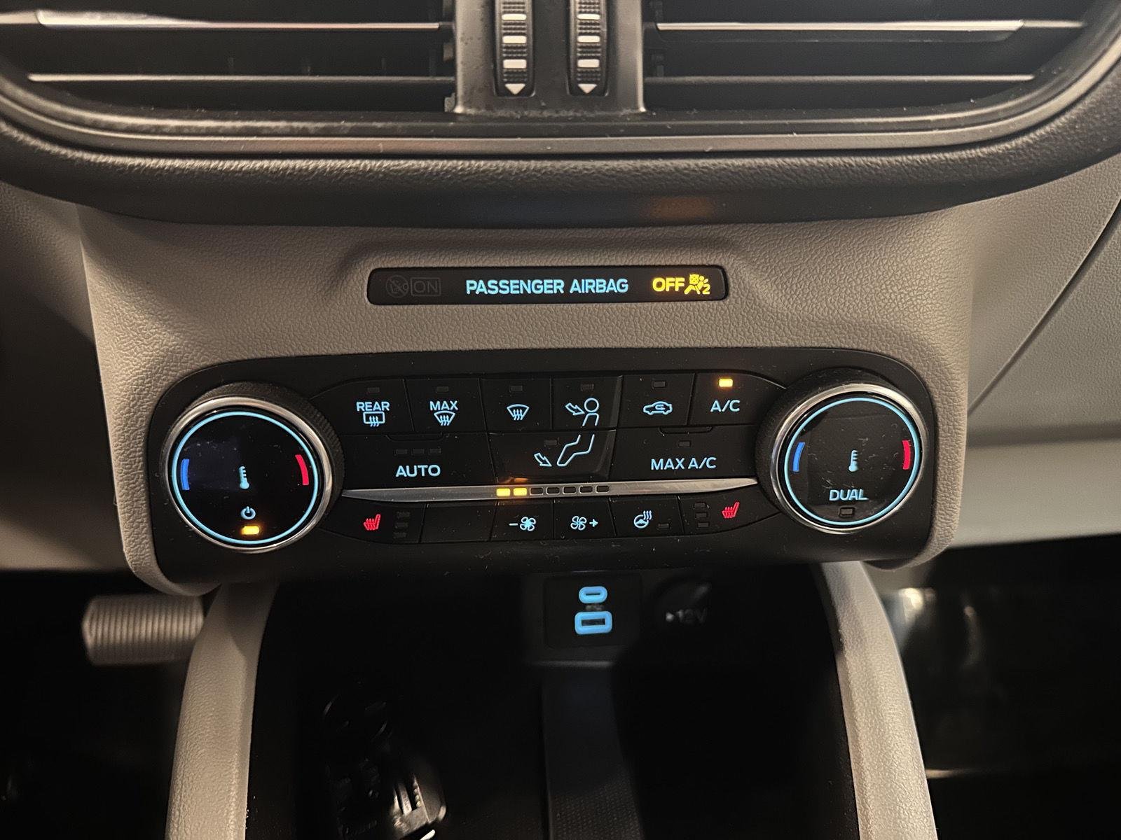Used 2023 Agate Black Metallic Ford Active image 12