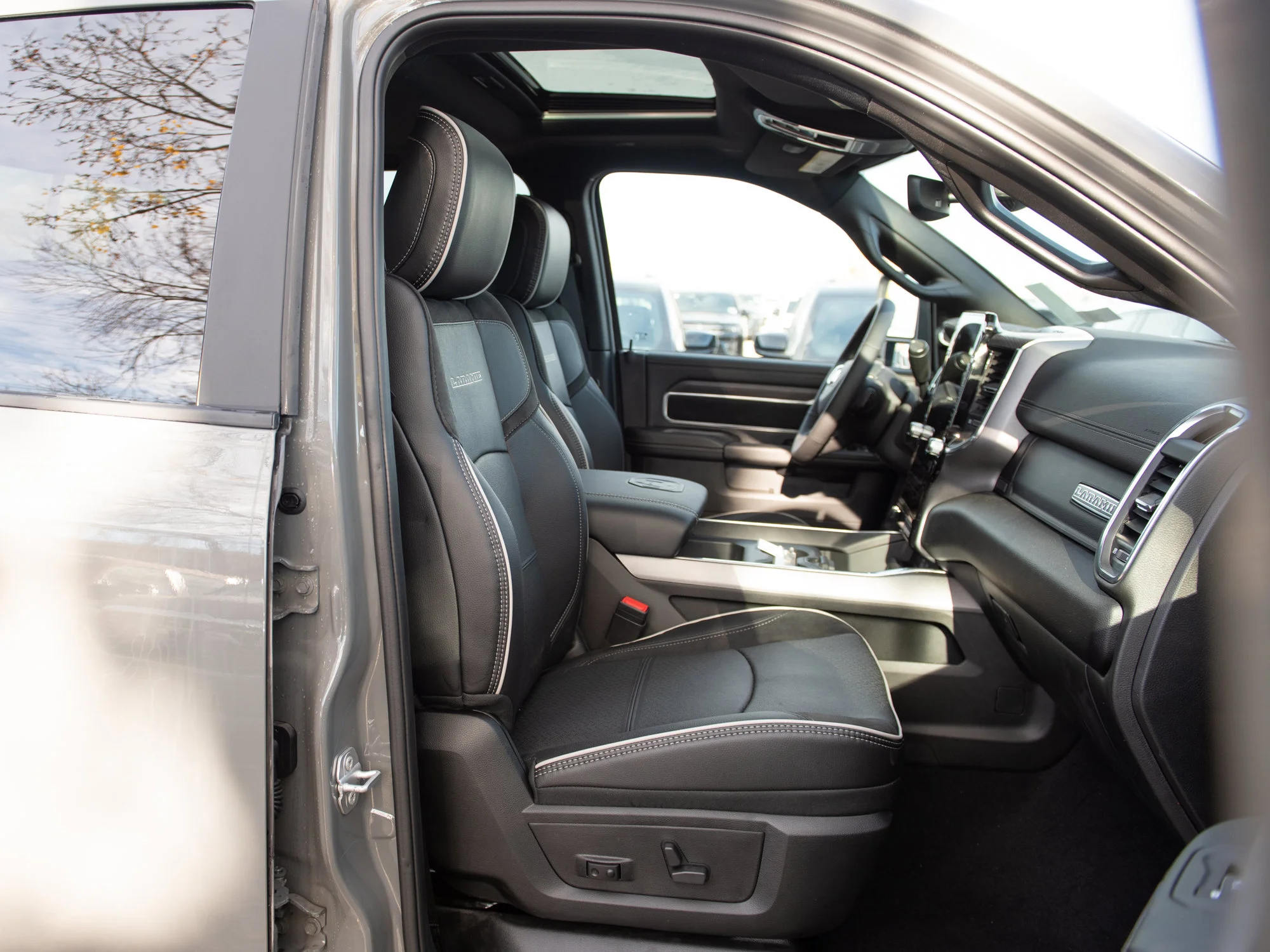 New 2026 Grey RAM Laramie Night* Mega Cab 4x4, Max Tow Pkg, Sunroof, Level 2 Plus Equipment Group image 24