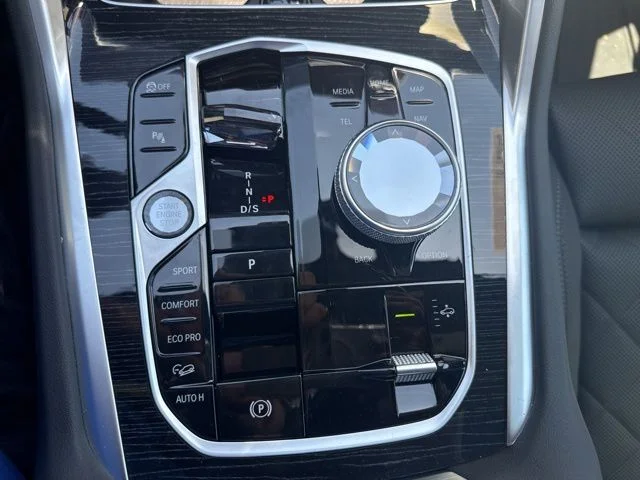 New 2027 Skyscraper Grey Metallic BMW xDrive40i image 11