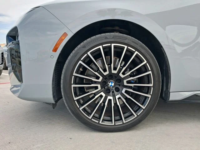 Used 2025 Gray BMW 740i image 16