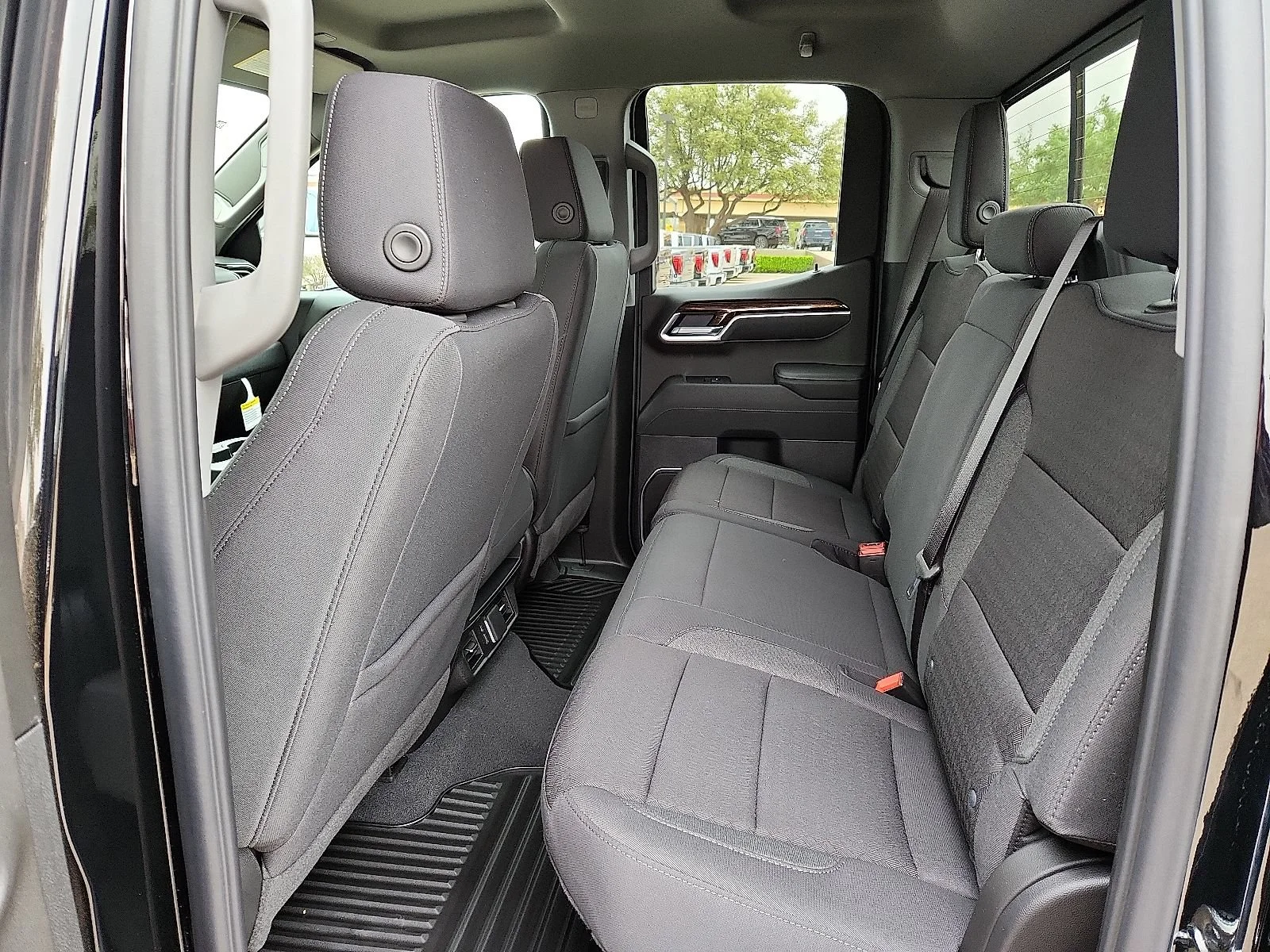 New 2026 Onyx Black GMC SLE image 7