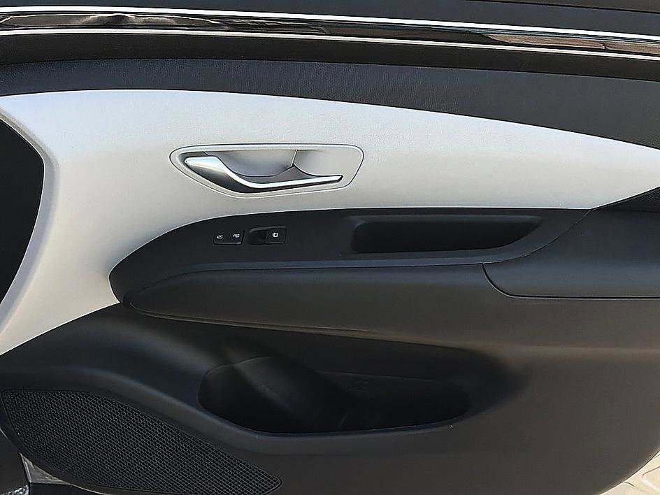Used 2023 Shimmering Silver Hyundai SEL image 20