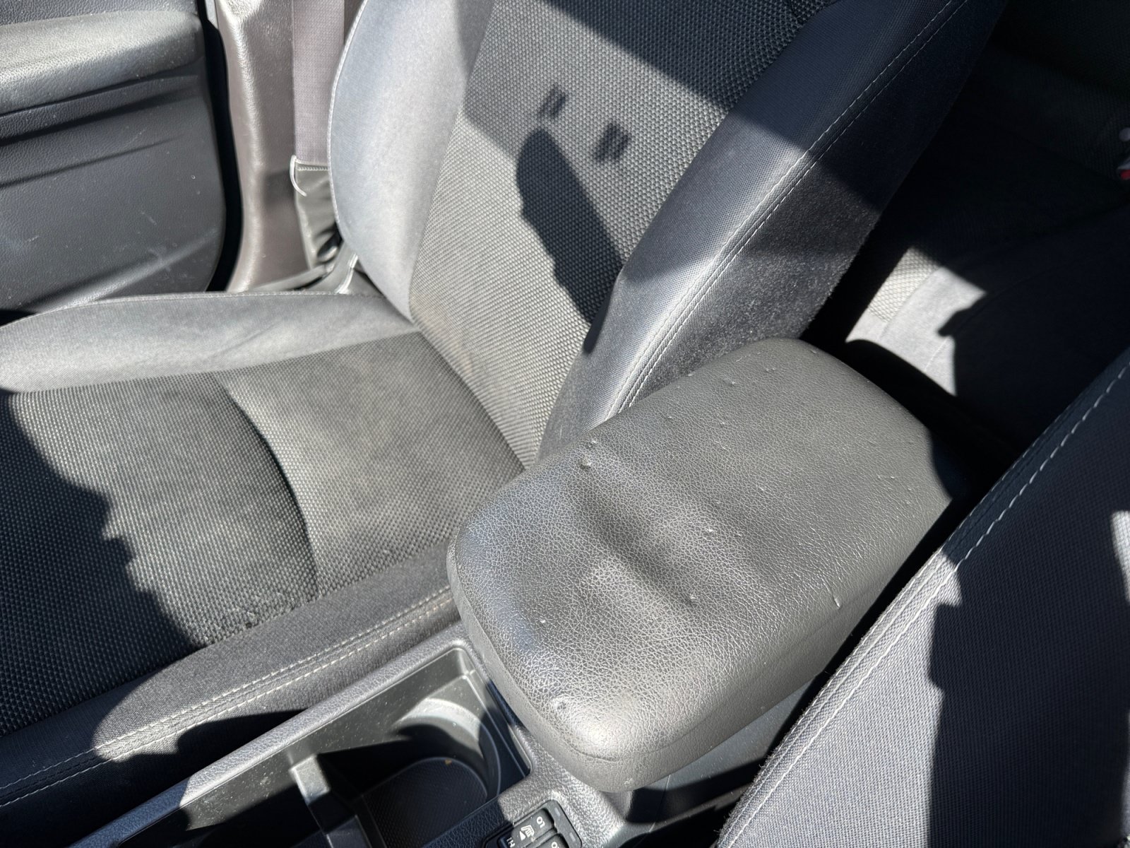 Used 2013 Ice Silver Metallic Subaru 2.0i Premium image 14