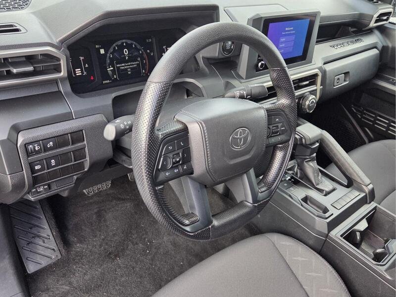 Used 2025 Black TOYOTA SR DOUBLE CAB 5