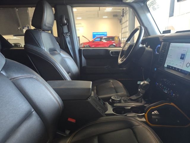 Used 2024 Blue Ford Badlands image 11