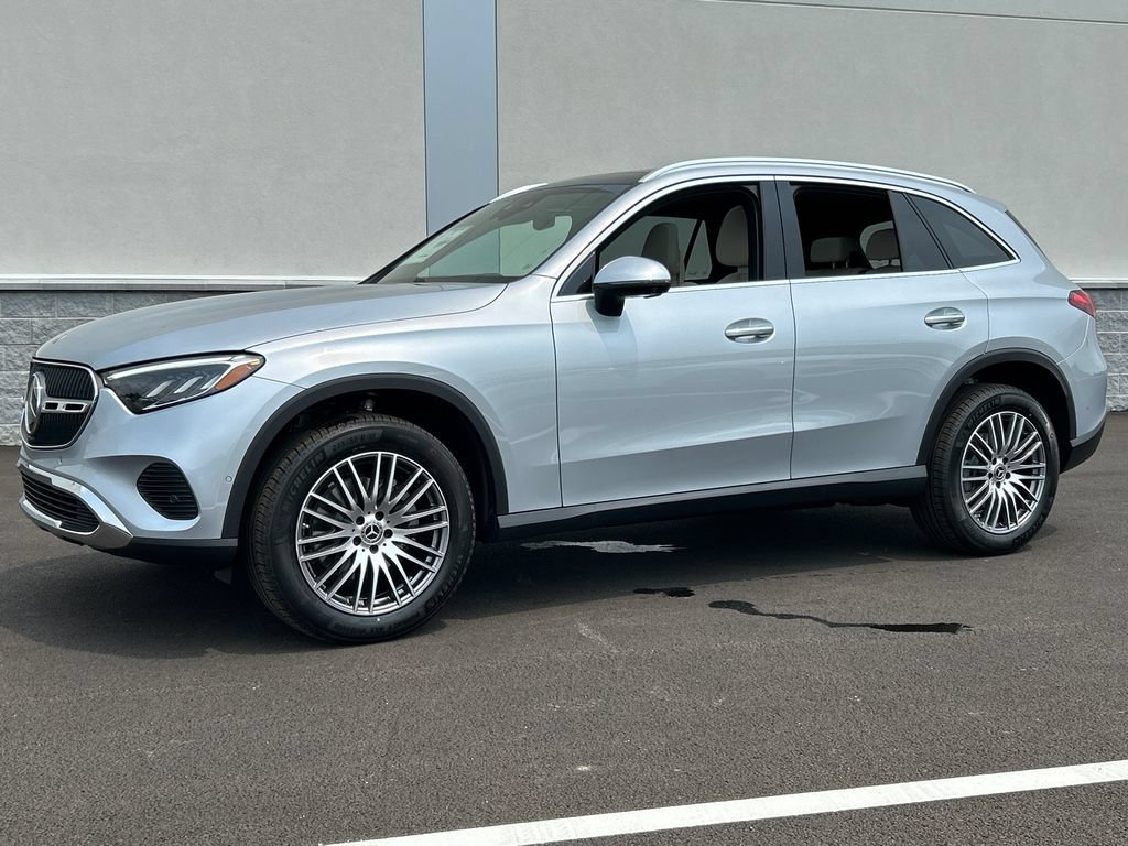 New 2026 Cirrus Silver Metallic Mercedes-Benz GLC 300 image 36