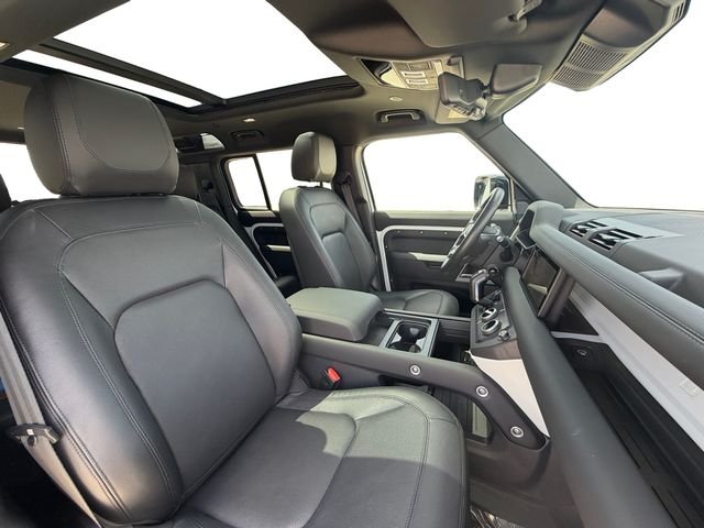Certified Used 2024 Fuji White Land Rover S image 16