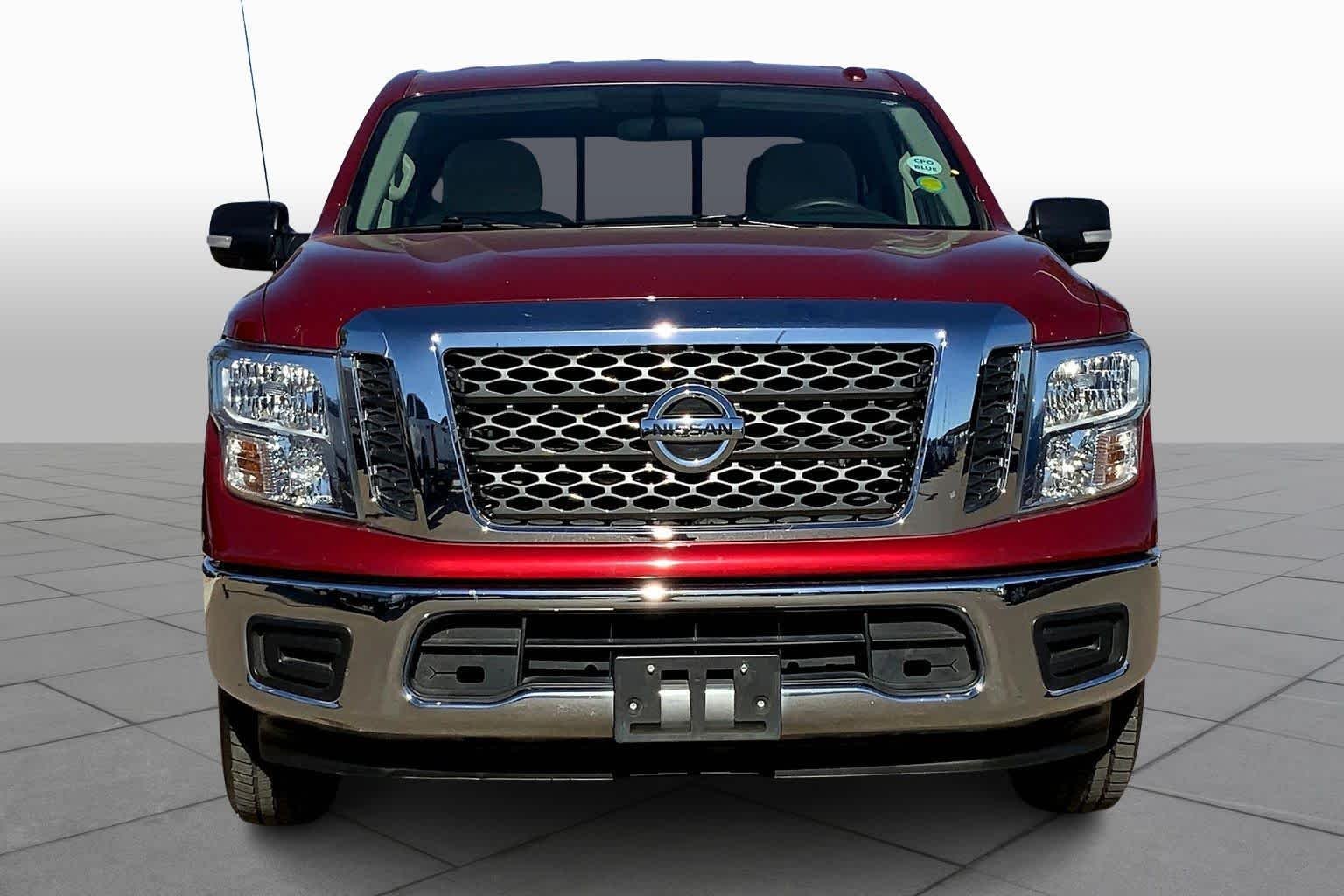 Pre-Owned 2017 Nissan Titan SV