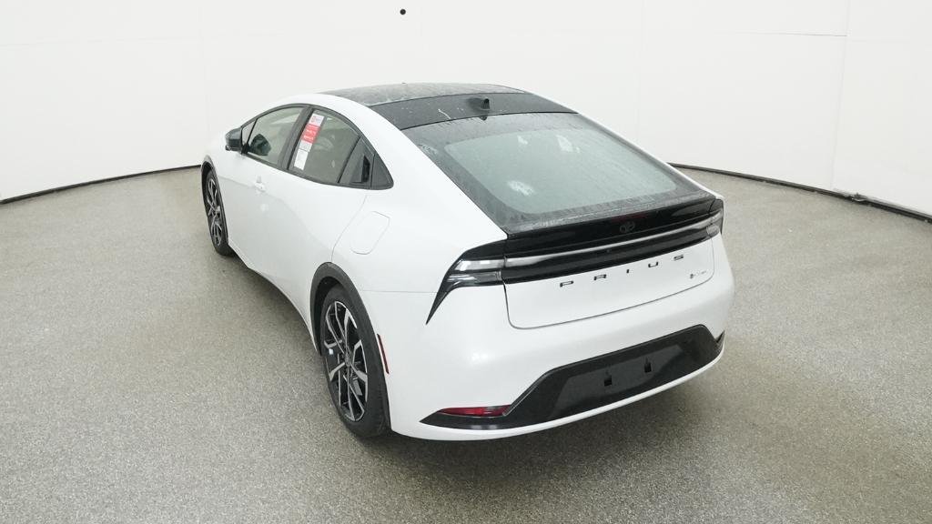 2026 Toyota Prius Plug-in Hybrid XSE - Photo 15