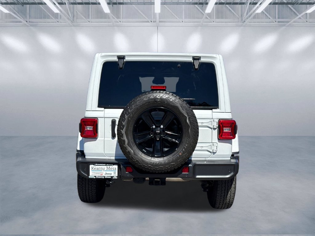 Used 2022 White Jeep Unlimited Sahara Altitude image 5