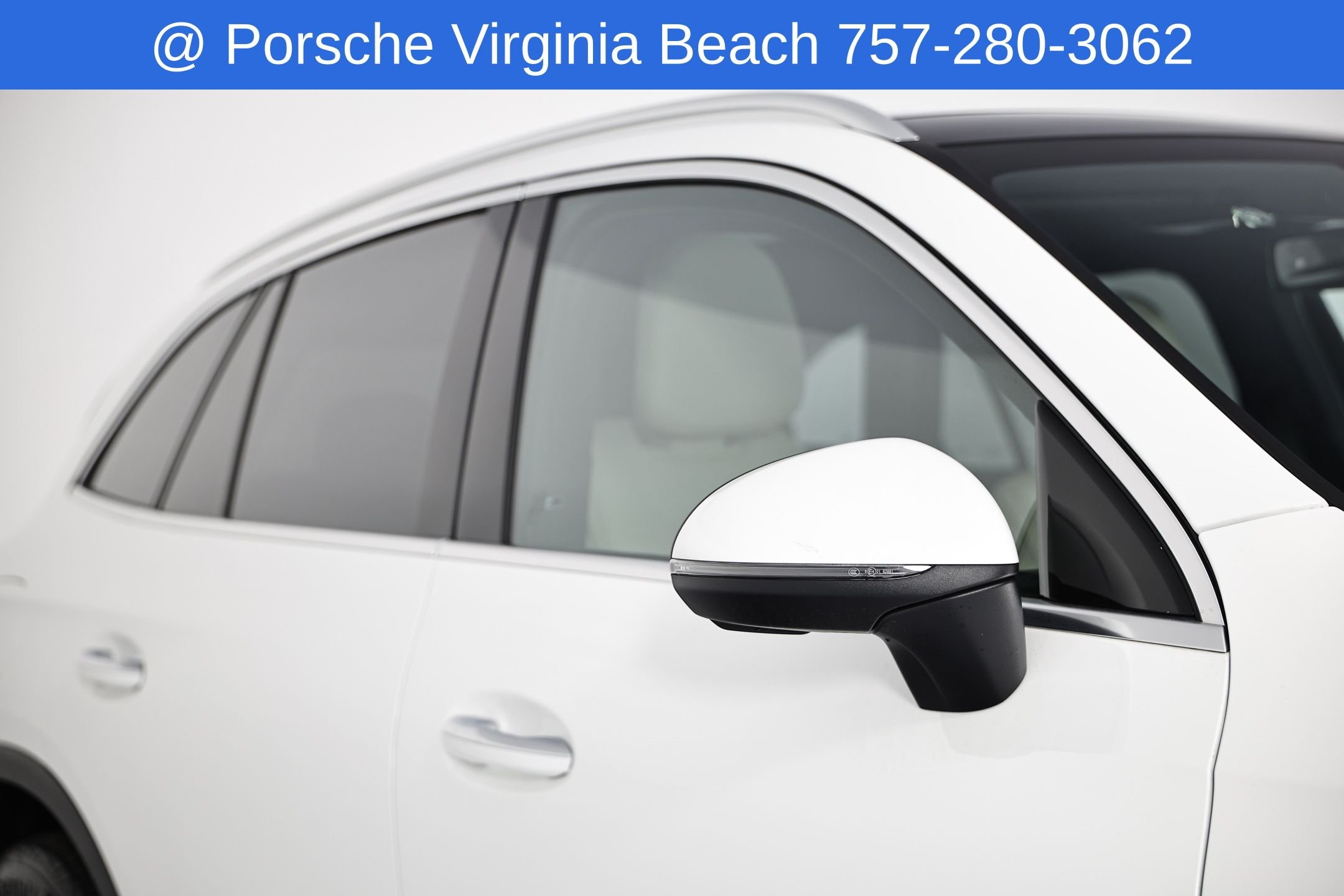 Used 2025 White Mercedes-Benz GLC 300 image 18
