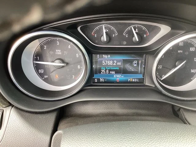 Used 2020 Espresso Buick Essence image 20