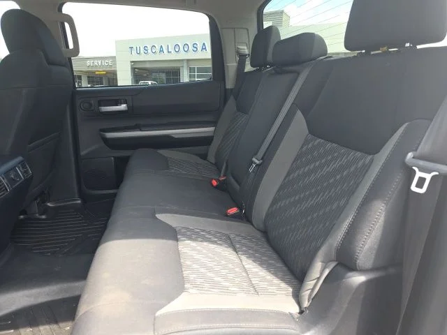 Used 2020 White Toyota SR5 image 10