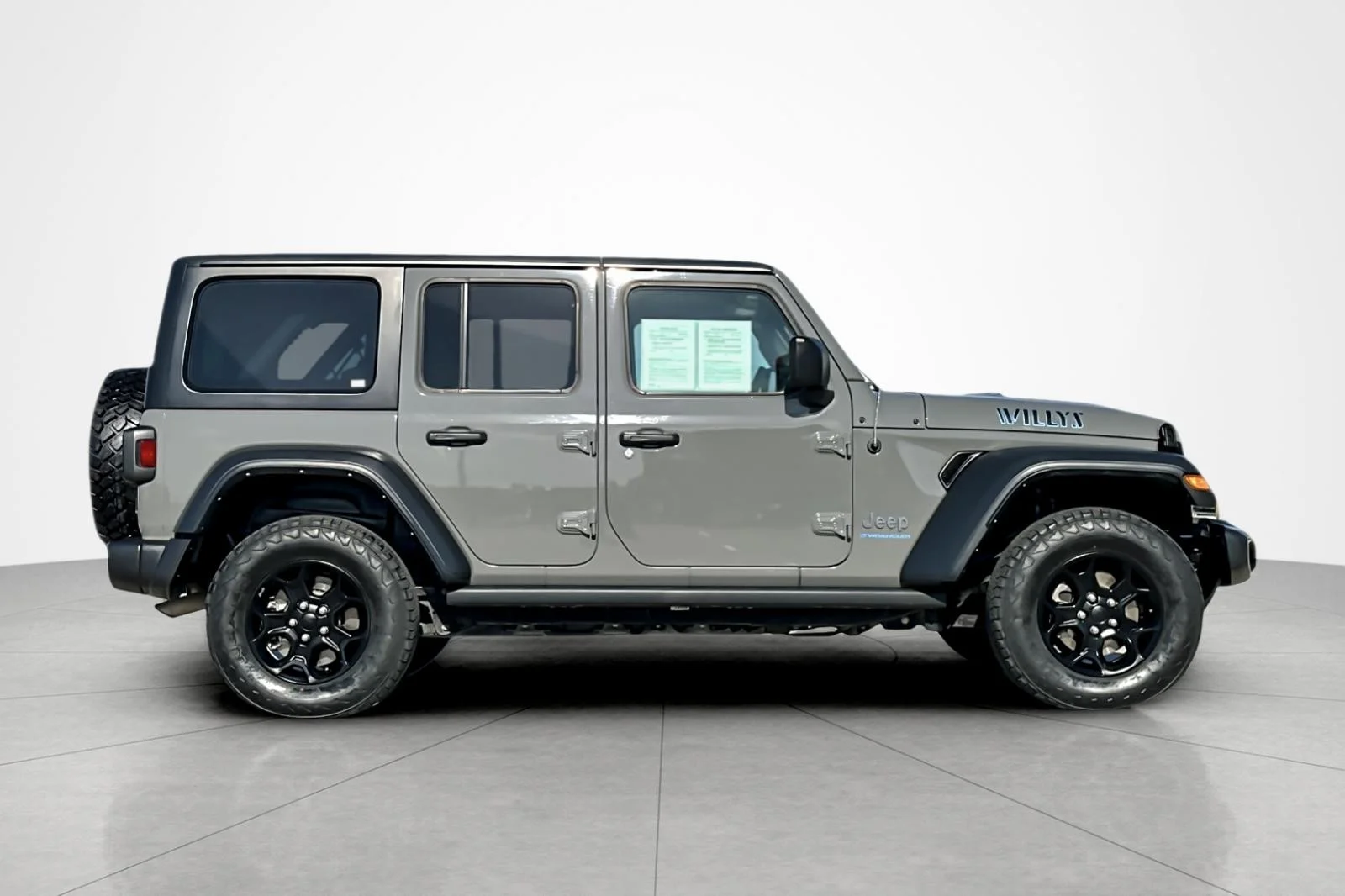 Used 2023 STING - GRAY Jeep S 4XE image 6